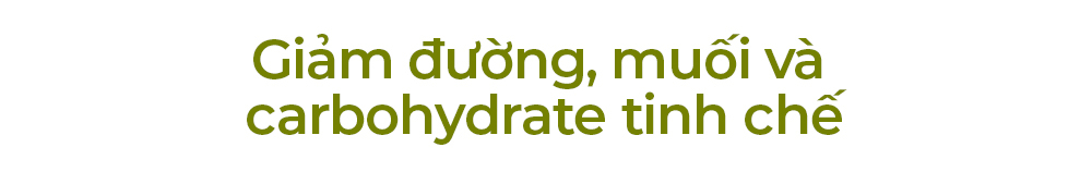 Giảm đường, muối và carbohydrate tinh chế để duy trì làn da khỏe mạnh. Bài viết chia sẻ mẹo làm đẹp và những thói quen skincare không tốn kém, giúp bạn dưỡng da từ bên trong hiệu quả.