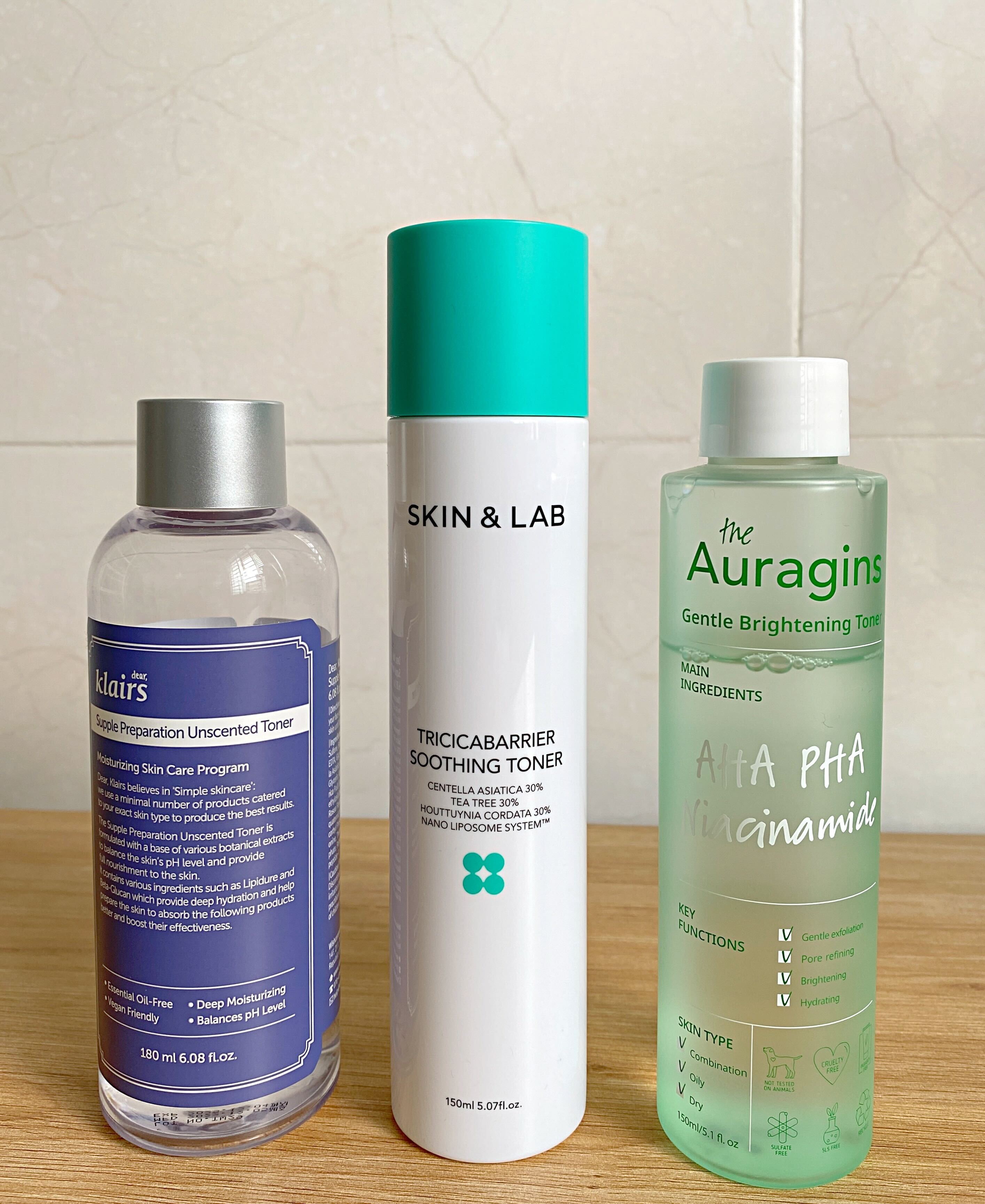 Bài viết review về 3 chiếc toner giá dưới 410K, đáng thử cho da dầu mụn, bao gồm Klairs, SKIN&LAB và The Auragins. Những tiêu chí đánh giá gồm hiệu quả, giá cả và kết cấu sản phẩm.”