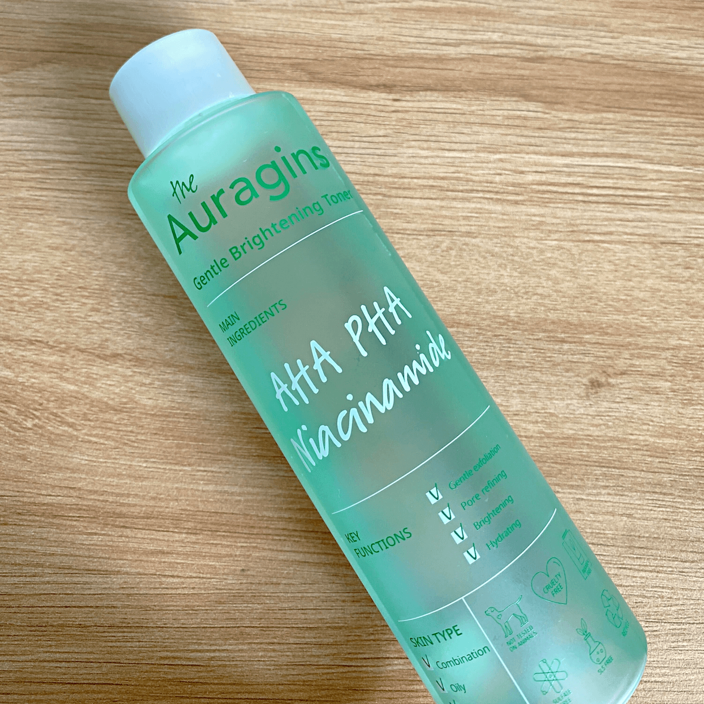 Toner the Auragins với thành phần AHA, PHA và Niacinamide, giúp sáng da và cải thiện tình trạng da dầu mụn. Xem review toner cho da dầu mụn từ Klairs, SKIN&LAB trong bài viết để chọn sản phẩm phù hợp.