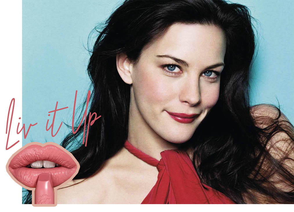 Bài viết giới thiệu về dòng son Hot Lips nổi bật của Charlotte Tilbury, hợp tác với 12 người đẹp như Miranda Kerr, Kim Kardashian, và Liv Tyler, mang đến những màu sắc độc đáo như Liv it Up và Secret Salma, thu hút tín đồ làm đẹp.