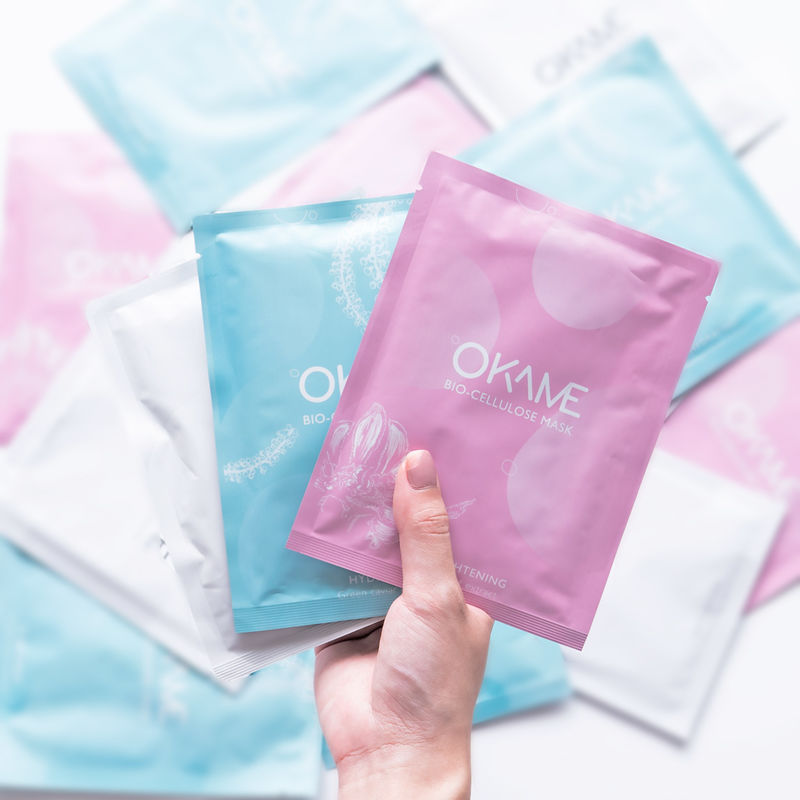 Bộ mặt nạ giấy OKAME với nhiều loại, lý tưởng cho việc dưỡng ẩm và làm đẹp, giúp bạn tránh những sai lầm khi đắp mặt nạ giấy. Học cách dùng mặt nạ giấy đúng cách để làn da luôn rạng rỡ.