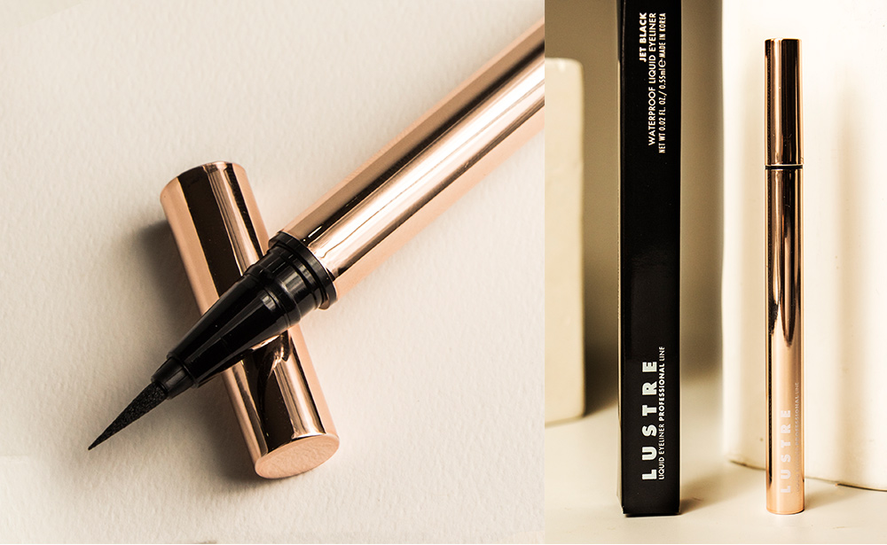 Sản phẩm Lustre Makeup thể hiện sự đẳng cấp với thiết kế ánh kim sang trọng và chất lượng vượt trội, hoàn hảo cho các tín đồ trang điểm. Kẻ mắt nước chống thấm nước, mang đến những cái nhìn hoàn hảo cho mọi phong cách makeup.
