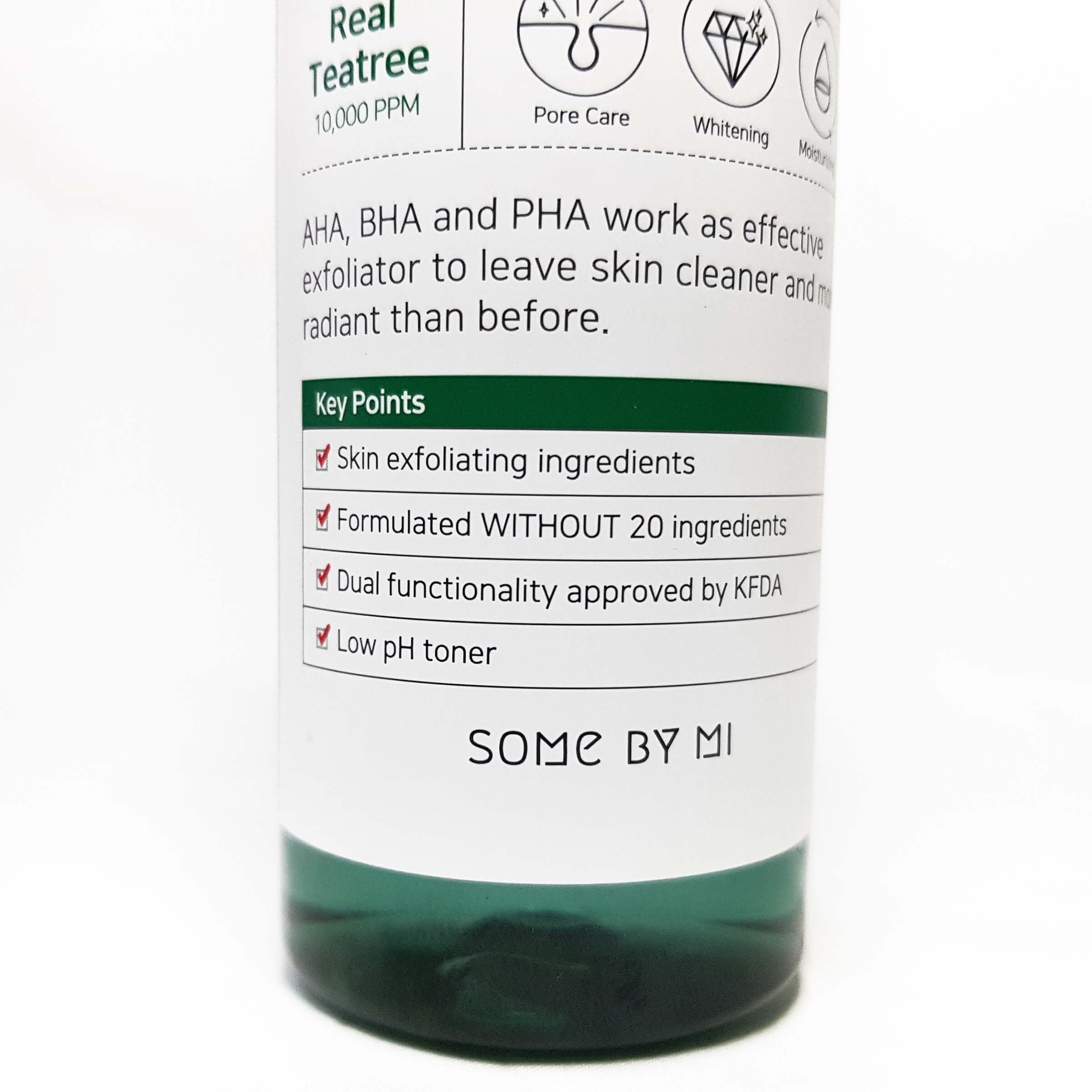 Sản phẩm Some By Mi có thành phần AHA, BHA, PHA giúp tẩy tế bào chết hiệu quả, điều trị mụn cho da nhạy cảm, đặc biệt tác dụng tốt với mụn đầu đen và mụn ẩn. Thông tin chi tiết trong bài viết: Review nước hoa hồng Some By Mi và kết quả trị mụn sau 30 ngày.