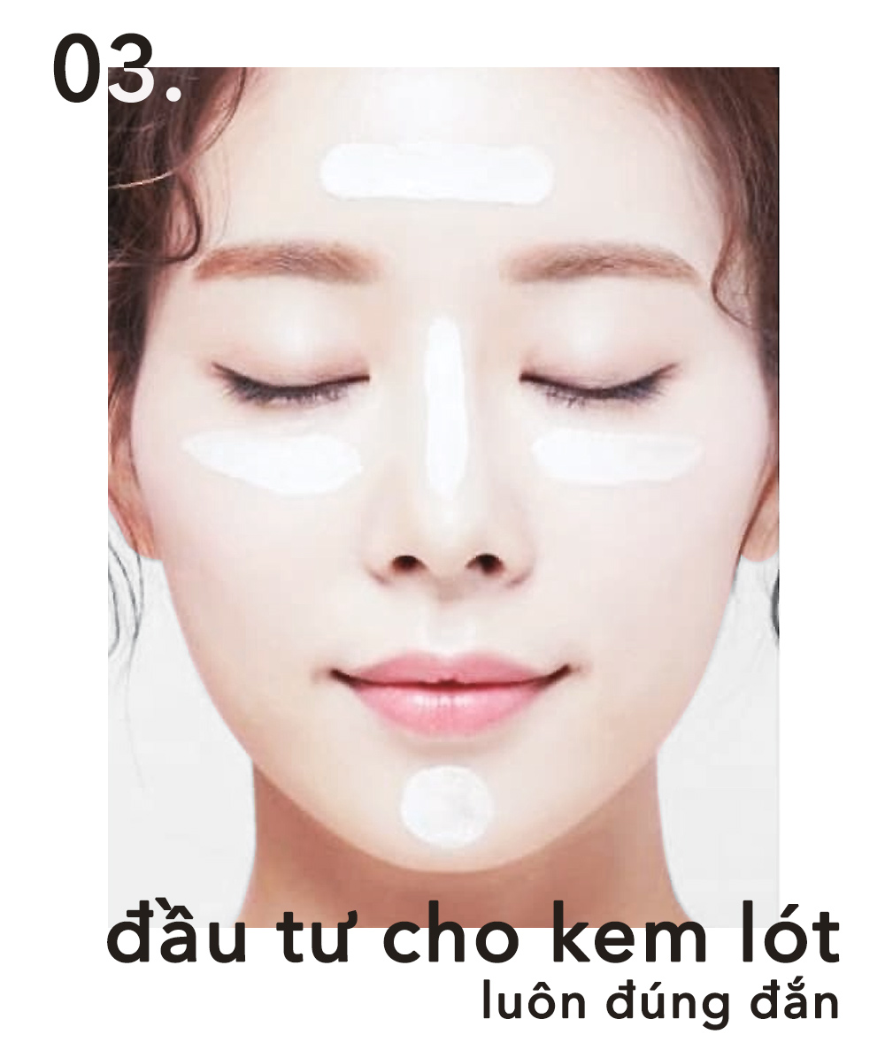 Nữ với lớp kem lót trang điểm trên mặt, thể hiện bí kíp làm đẹp cho lớp nền bền đẹp dịp Tết. Hướng dẫn cách đầu tư cho kem lót để có lớp nền hoàn hảo, không lo mốc hay loang lổ, đặc biệt trong những ngày đầu năm.