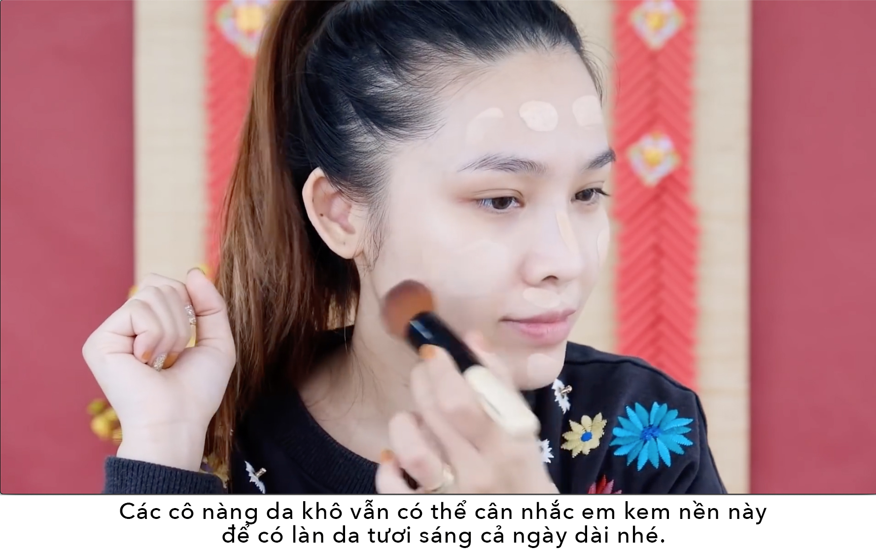 Điều gì khiến Đào Bá Lộc và Quách Ánh "đam mê" sản phẩm kem nền Lustre đến vậy? Cùng khám phá cách Lustre Pro Flawless Matte Foundation mang đến làn da tươi sáng, phù hợp cho các cô nàng có làn da khô.