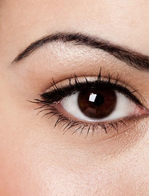 Bài viết "6 CÁCH KẺ EYELINER MỖI CÔ GÁI NÊN THUỘC NẰM LÒNG" hướng dẫn cách trang điểm mắt cá tính với eyeliner, tạo mắt mèo, mắt khói ấn tượng. Khám phá mẹo kẻ eyeliner cùng Makeup Lixibox! GWP của GWP Vietnam.