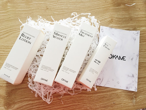 Bộ sản phẩm chăm sóc da OKAME bao gồm Relief Lotion, Miracle Water, Treatment Mist và Sun Cream. Mỹ phẩm thiên nhiên OKAME mang đến làn da khỏe mạnh với các sản phẩm dưỡng da chuyên biệt, lấy cảm hứng từ vẻ đẹp tự nhiên.
