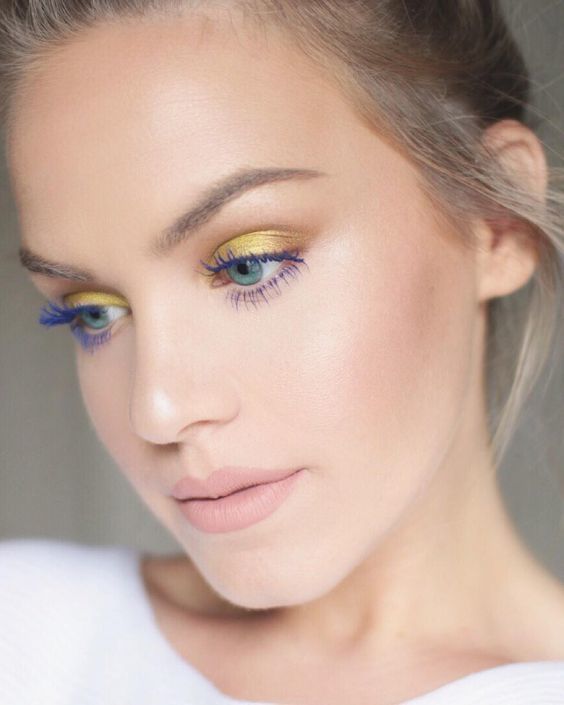 Khám phá bài viết về 6 lọai mascara tốt nhất ngăn mi trong mùa mưa Sài Gòn. Tìm hiểu các sản phẩm mascara chống nước giúp bạn luôn xinh đẹp và tự tin, bất chấp thời tiết ẩm ướt.