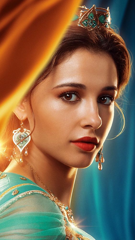 Khám phá vẻ đẹp quyến rũ của công chúa Jasmine từ Aladdin qua mẹo trang điểm phong cách Trung Đông. Hướng dẫn trang điểm này giúp bạn tỏa sáng với sắc đẹp mê hoặc, ấn tượng như nàng Jasmine. Xem ngay 5 tips trang điểm để có diện mạo sắc sảo, thu hút.