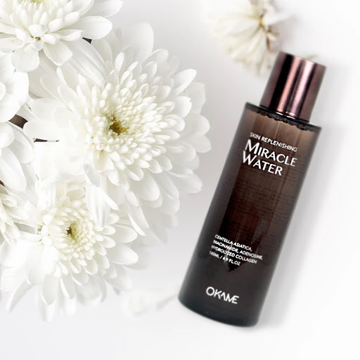 Bài viết giới thiệu 7 thành phần trị mụn hiệu quả từ OKAME Skincare, giúp mọi người đối phó với vấn đề mụn dễ dàng hơn. Tìm hiểu bí quyết chăm sóc da cơ bản để lấy lại làn da mịn màng với những sản phẩm trị mụn an toàn.