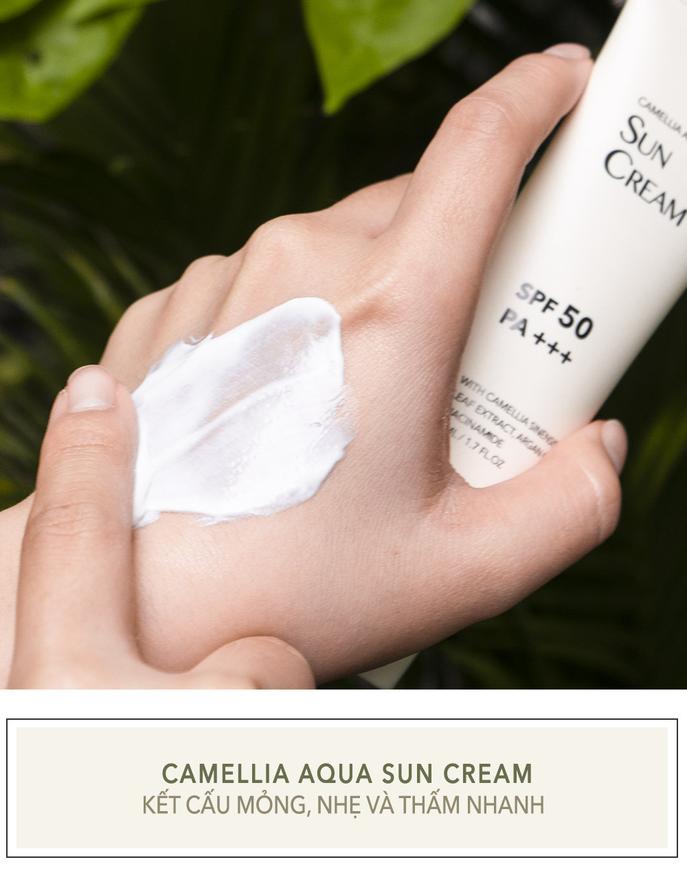 Kem chống nắng Okame Camellia Aqua Sun Cream với chỉ số SPF 50, kết cấu mỏng nhẹ, và khả năng thẩm thấu nhanh. Sản phẩm chứa hơn 10 loại dầu dưỡng thiên nhiên, là lựa chọn lý tưởng cho mọi cô gái trong mùa hè này.