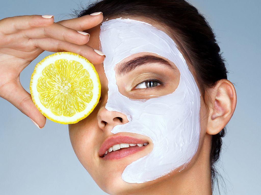 Bài viết "Bỏ túi" 5 mẹo trong skin care routine giúp kiểm soát da dầu, ngăn ngừa tình trạng bít tắc lỗ chân lông và mụn, mang đến làn da khỏe mạnh, giảm nhờn hiệu quả.