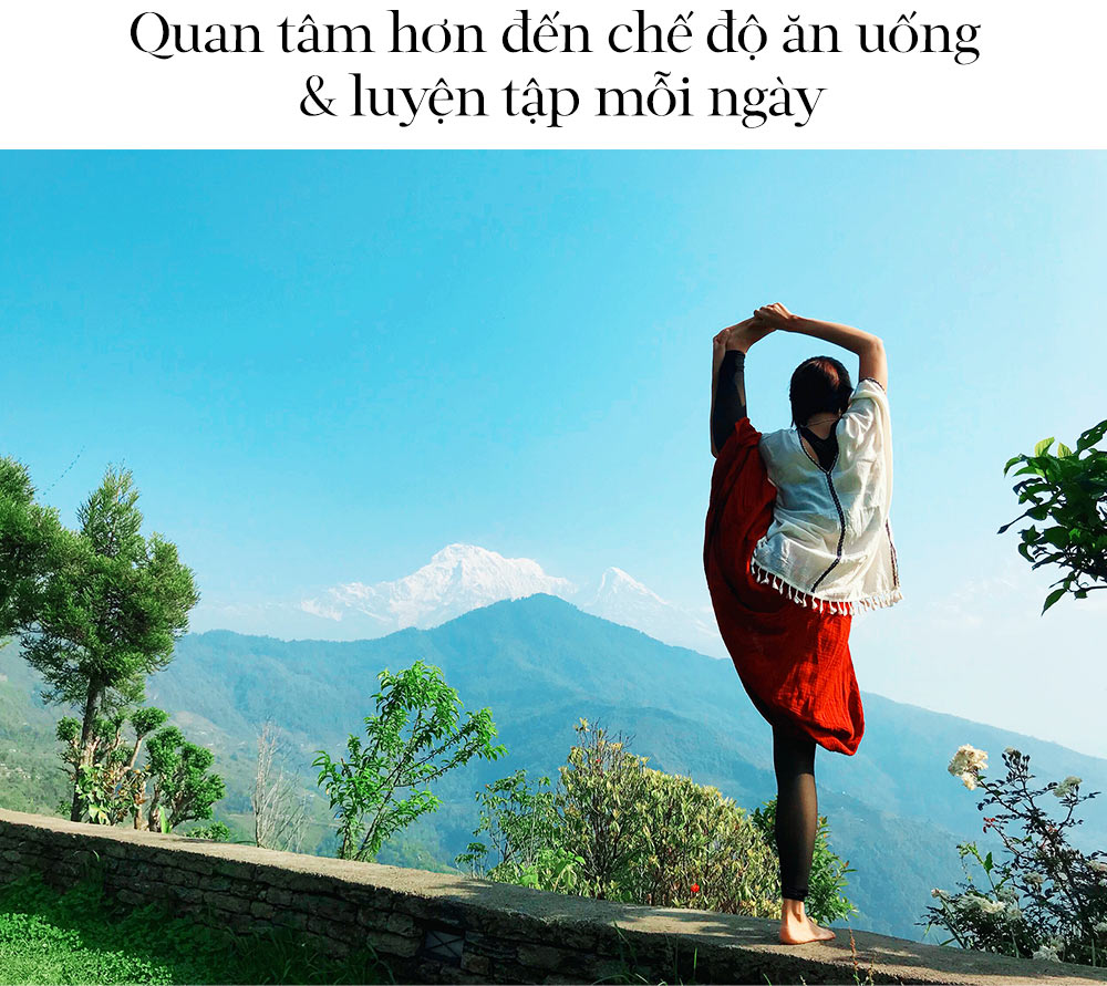 Bài viết của Thuý Anh - Huấn luyện viên yoga về việc chăm sóc vẻ đẹp thông qua chế độ ăn uống và luyện tập hàng ngày, tập trung vào sự giao thoa giữa tâm hồn và thần thái.
