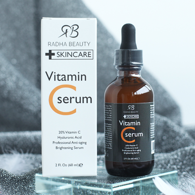 Sản phẩm serum Vitamin C Radha Beauty với 20% Vitamin C và Hyaluronic Acid, chuyên nghiệp cho quy trình dưỡng da cơ bản, giúp sáng da và chống lão hóa hiệu quả.