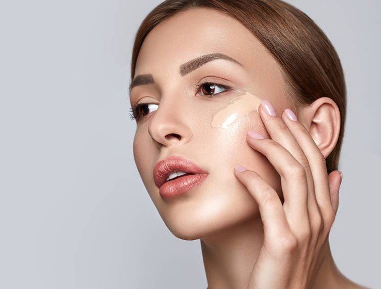 Trang điểm tự nhiên với kem nền hoàn hảo, khám phá các loại như Foundation, BB Cream và CC Cream. Tìm hiểu cách tạo lớp nền đẹp lung linh cho trang điểm đơn giản và cầu kỳ.