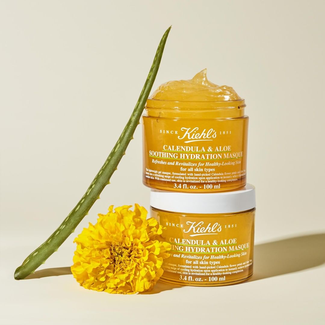 Mặt nạ cấp ẩm Kiehl's Calendula & Aloe, sản phẩm lý tưởng cho làn da khô trong mùa se lạnh. Top 5 mặt nạ "siêu êm" giúp chăm sóc da cơ bản, bổ sung đủ độ ẩm cần thiết.