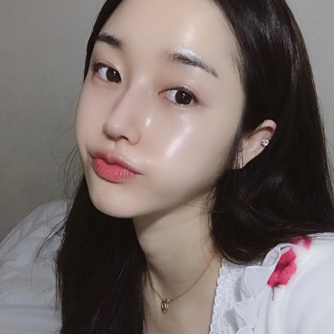 Top 4 mặt nạ ngủ phục hồi cấp tóc cho làn da sau một ngày đeo khẩu trang, sản phẩm giúp lấy lại làn da mềm mại, ẩm mượt trong mùa dịch, nằm trong quy trình dưỡng da và chăm sóc da cơ bản.