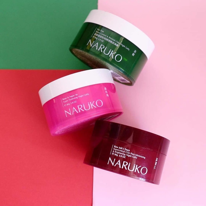 Gợi ý cho mọi người 4 mặt nạ ngủ NARUKO giúp phục hồi làn da hiệu quả sau một ngày dài đeo khẩu trang. Đây là sản phẩm cần thiết trong quy trình dưỡng da và chăm sóc da cơ bản. Khám phá ngay và lấy lại làn da mềm mại trong mùa dịch Corona!