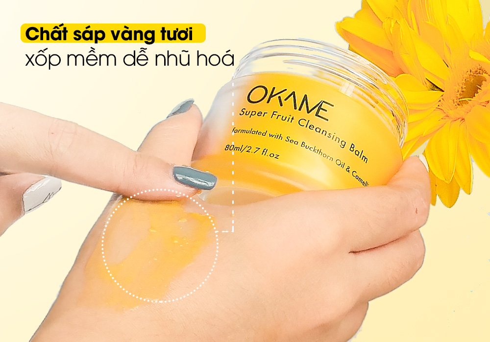 Sáp tẩy trang vàng tươi Okame chứa Hắc Mai Biển với khả năng chống lão hoá mạnh mẽ, là lựa chọn hoàn hảo cho làn da nhạy cảm và mẹ bầu. Sản phẩm tự nhiên, lành tính với vitamin C gấp 12 lần cam quýt.