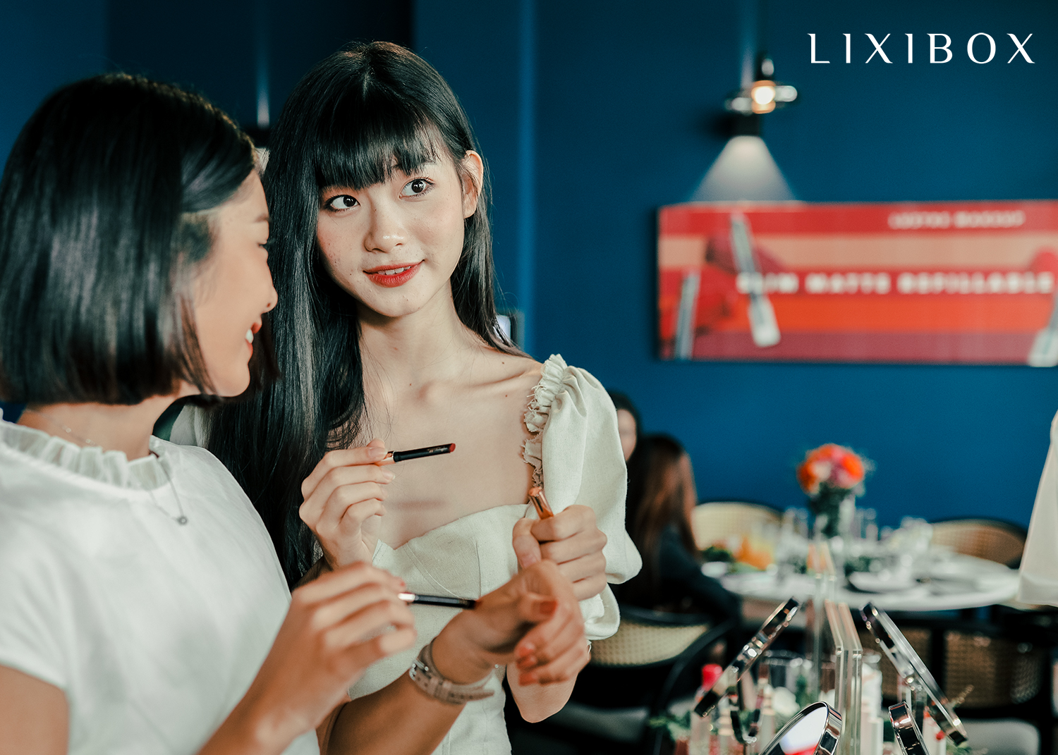 Tiệc ra mắt sản phẩm mới của Lustre Makeup diễn ra hoành tráng với sự góp mặt của nhiều influencers. Khám phá 5 lõi son Lustre Refillable Lipstick và 3 màu son dưỡng Lustre Tinted Lip Balm trong không gian sống ảo tuyệt đẹp.