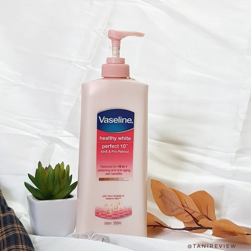 Bình sữa dưỡng thể Vaseline Healthy White Perfect 10 AHA & Pro-Retinol, cải thiện làn da trắng sáng và mịn màng với nhiều lợi ích, ảnh bìa cho bài viết về các loại sữa dưỡng thể dưới 150k.