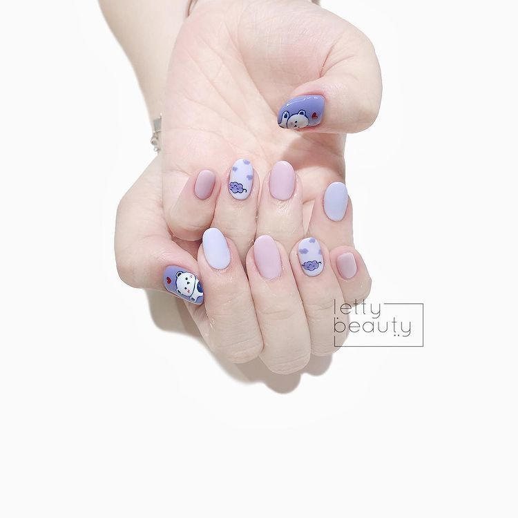 10 mẫu nail dẫn đầu xu hướng năm 2021, từ thiết kế thanh lịch đến cá tính, cho phái nữ lựa chọn. Bộ nail thể hiện phong cách và gu thẩm mỹ thời thượng, cực kỳ hot hit tại các salon.
