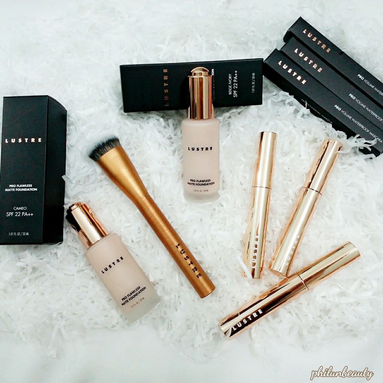Review Lustre Makeup: "Soi" cảm nhận siêu thật mỹ phẩm Lustre từ cô nàng "nghiện" Makeup, giới thiệu các sản phẩm trang điểm đặc sắc từ Lustre được yêu thích, bao gồm foundation và mascara, nhận xét từ beauty blogger về chất lượng và hiệu quả. #makeup #reviewmypham #LUSTREMake-Up #lustre