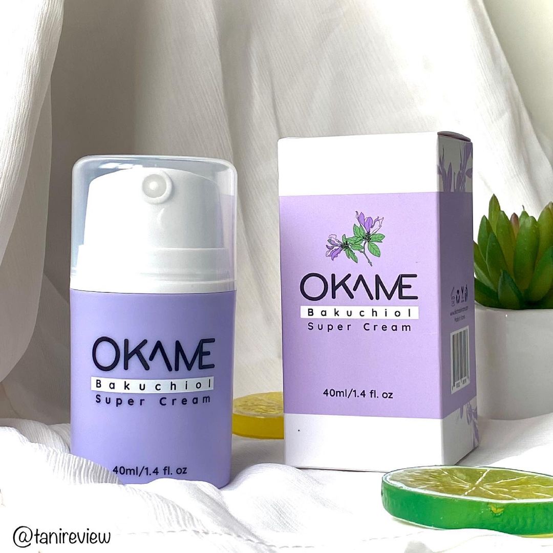 Kem dưỡng ẩm Okame Bakuchiol, phiên bản "Retinol nhẹ nhàng" giúp xoá mờ lão hoá cho mọi loại da. Sản phẩm review tốt, được yêu thích trong cộng đồng làm đẹp, với ưu đãi mua kem tặng tẩy trang.