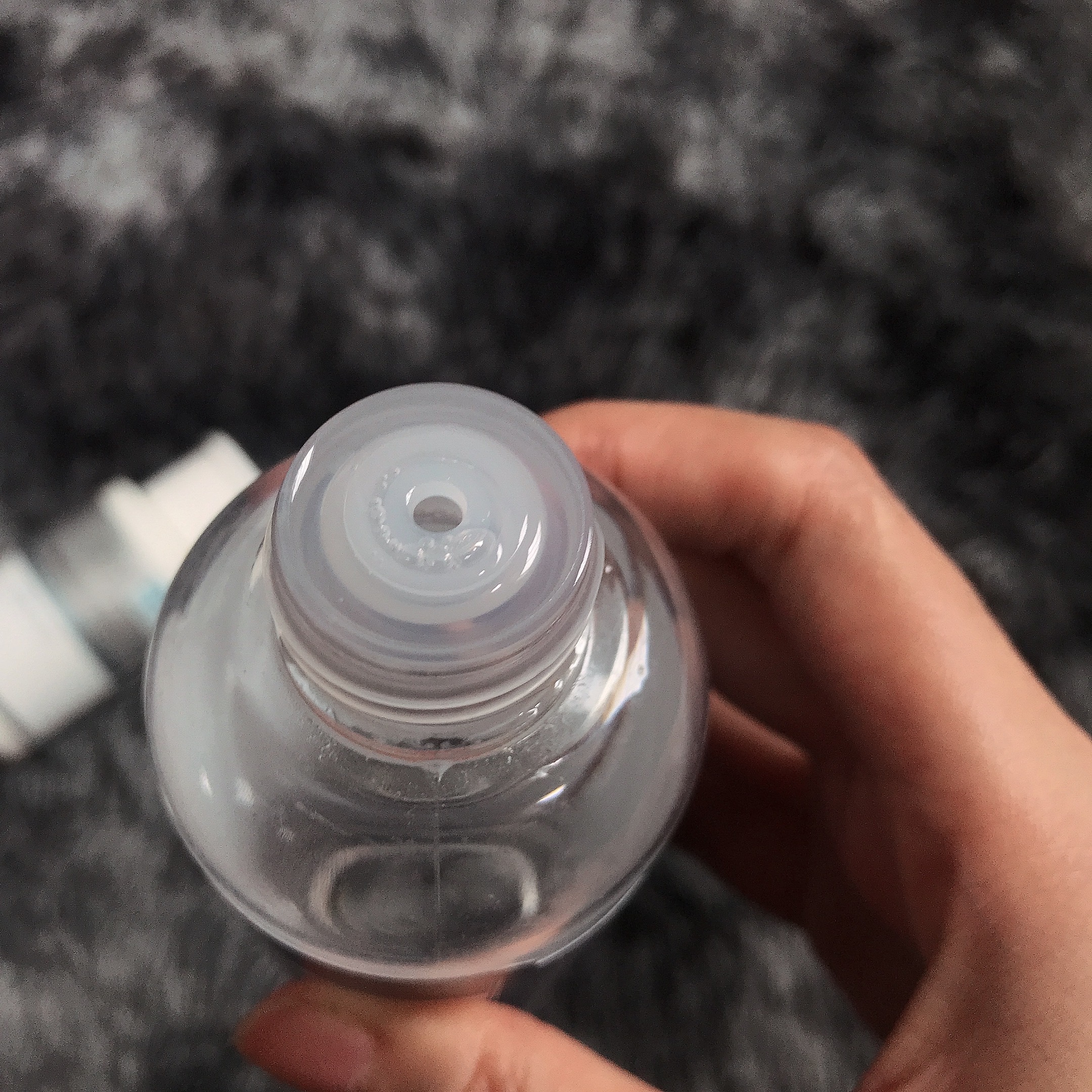 Toner Dear Klairs Supple Preparation Unscented Toner được sử dụng để phục hồi và chăm sóc da nhạy cảm, là món đồ không thể thiếu trong chu trình dưỡng da. Bài viết đánh giá chi tiết về hiệu quả và lý do tại sao toner này lại trở thành lựa chọn hàng đầu cho nhiều người.