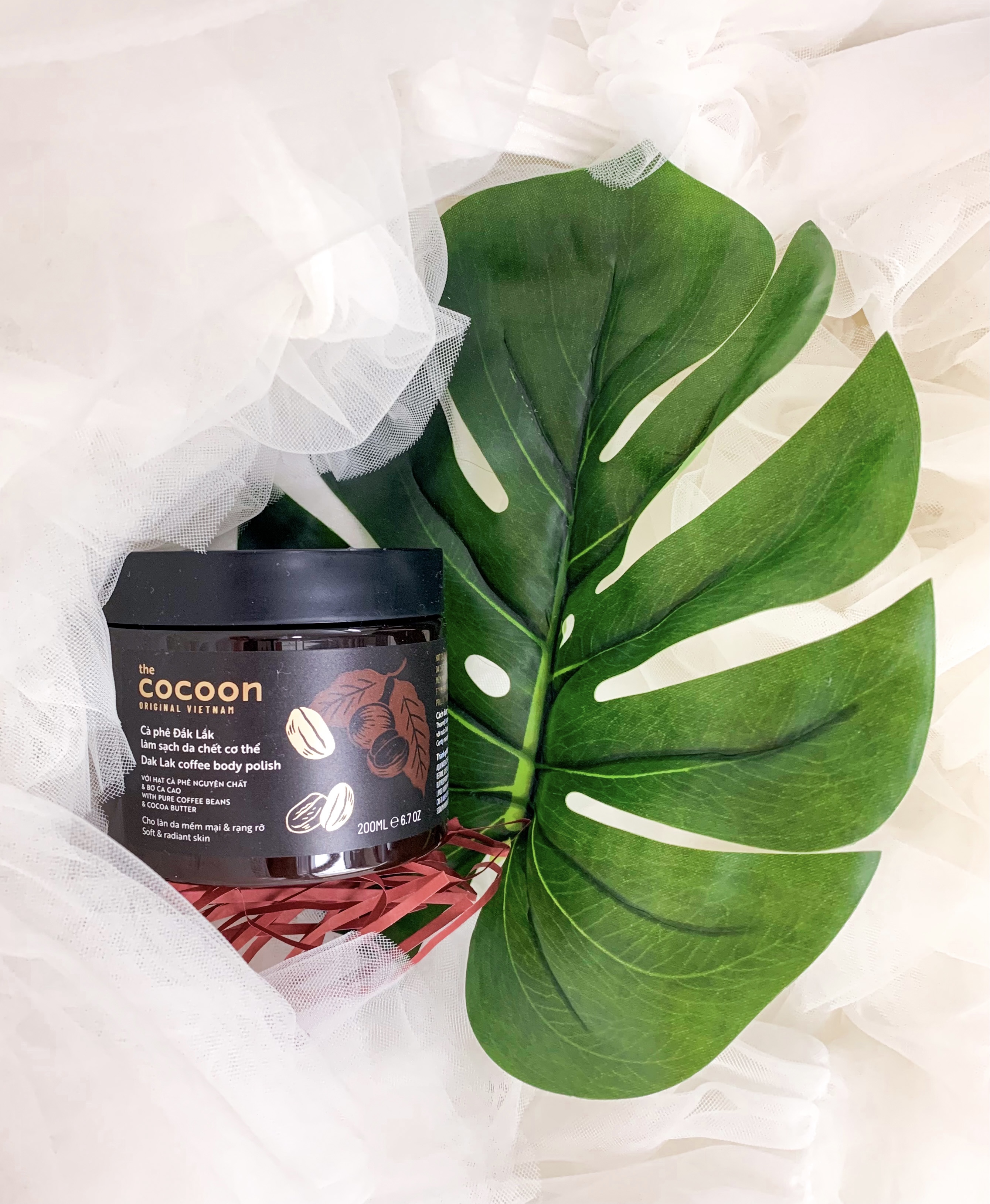 Review tẩy da chết Cocoon - sản phẩm thuần chay, chiết xuất từ thực vật an toàn cho da. Bài đánh giá chia sẻ cảm nhận về sản phẩm tẩy tế bào chết cà phê Đắk Lắk, nổi bật với hiệu quả và tính an toàn cho mọi loại da.