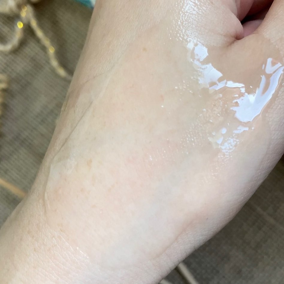 Chi tiết về serum Balance Niacinamide 15% Blemish Recovery, sản phẩm dưỡng trắng da phù hợp với học sinh. Bài review chứa thông tin hữu ích về khả năng trị thâm và cung cấp độ ẩm cho da.
