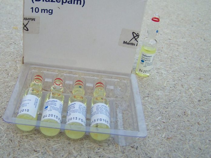 Eau Coulée un chirurgien arrêté pour possession de drogues