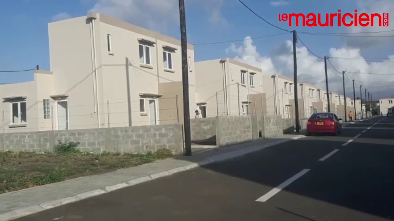 NHDC 80 maisons inaugurées à Cottage Le Mauricien