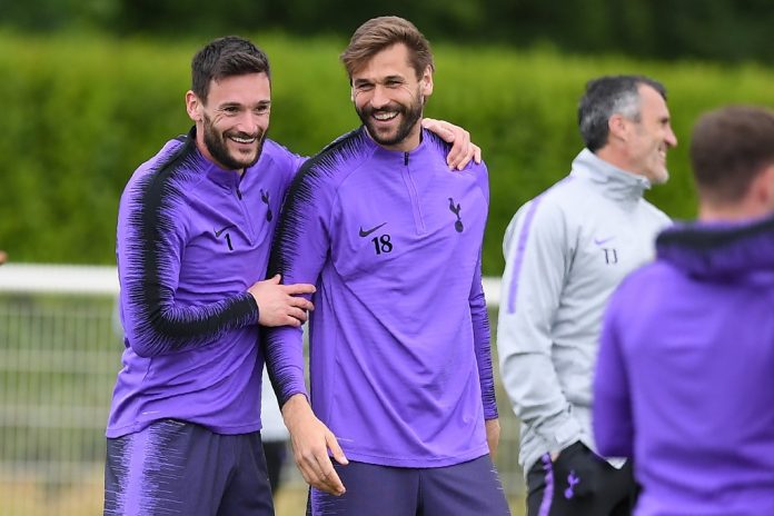 FBL-EUR-C1-TOTTENHAM-TRAINING