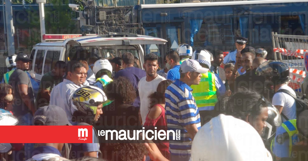 Port-Louis : Un grave accident fait plusieurs blessés en face des Casernes de police - Vimarsana News
