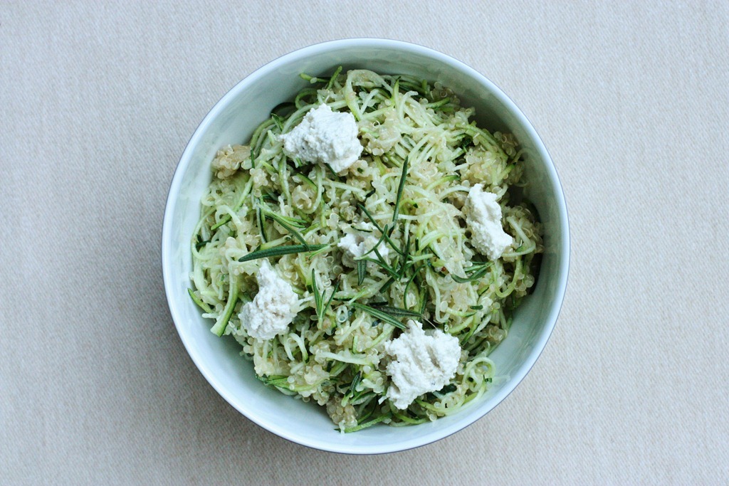 Zucchini noodles with peas and quinoa