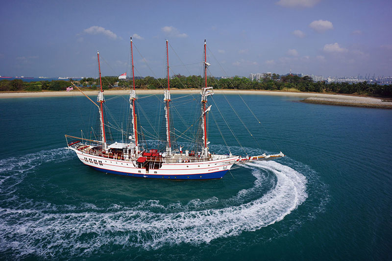 luxuo-id-royal-albatross-singapore-rendezvous