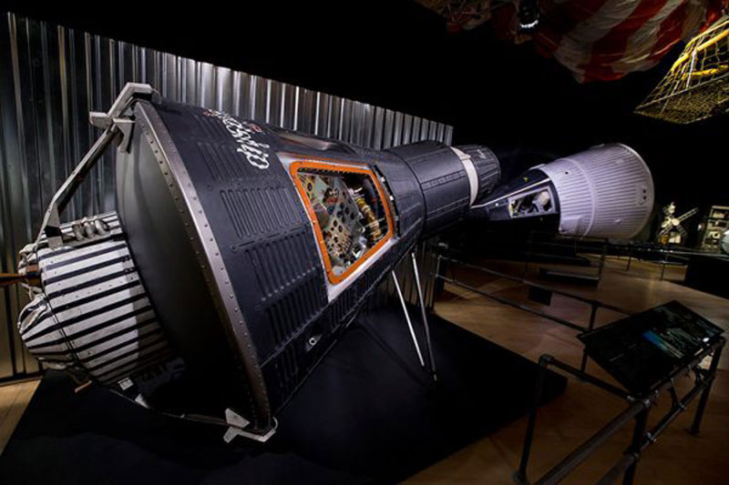 luxuo-id-gemini-spacecraft