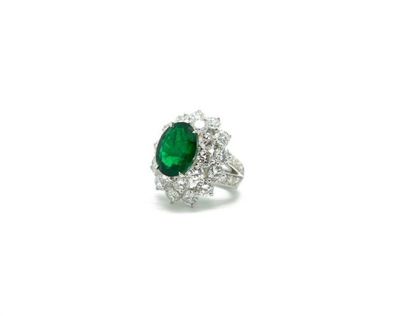 luxuo-id-emerald-diamond-ring-iroshini-chua