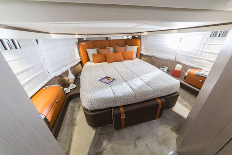 luxuo-id-invictus-interior