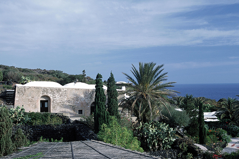 Giorgio-armani-Pantelleria-3