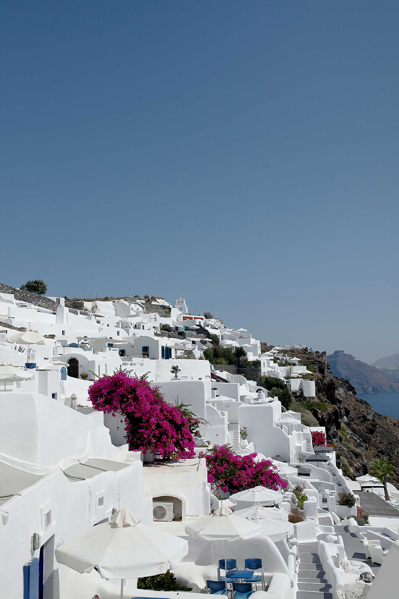 Santorini-Cities-of-love-Lofficiel