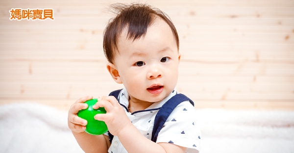 鼻塞 打噴嚏 流鼻水 感冒 解決寶寶鼻子3大問題 嬰兒與母親