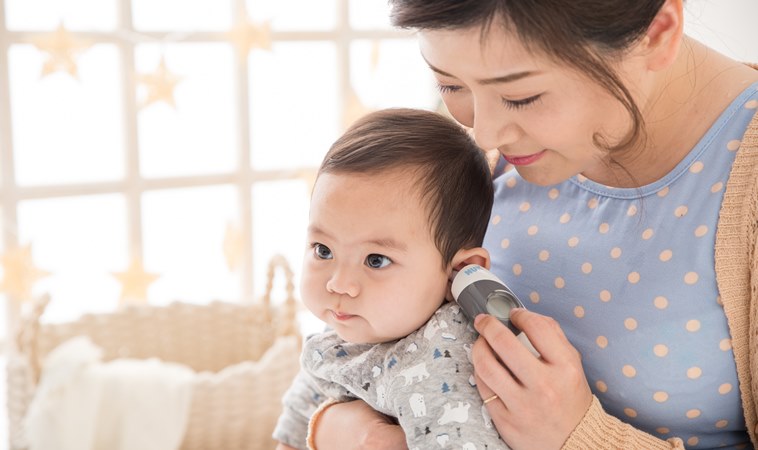 家長快申請 北市 兒童醫療補助 無卡化更方便 嬰兒與母親