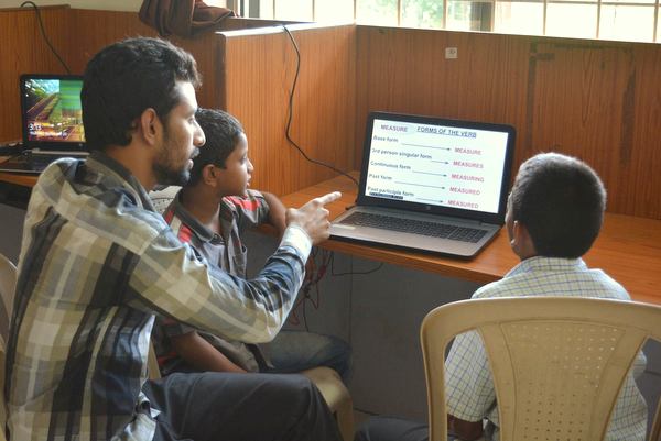 English - The Key to Many Doors