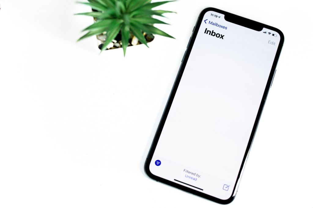 Apple Mail Changes - Image showing empty apple mail inbox screen.