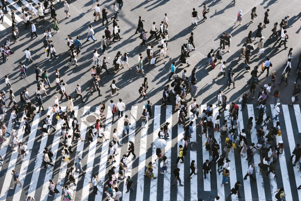 Customer lifetime value starts with humans - Image of a crowded crossing