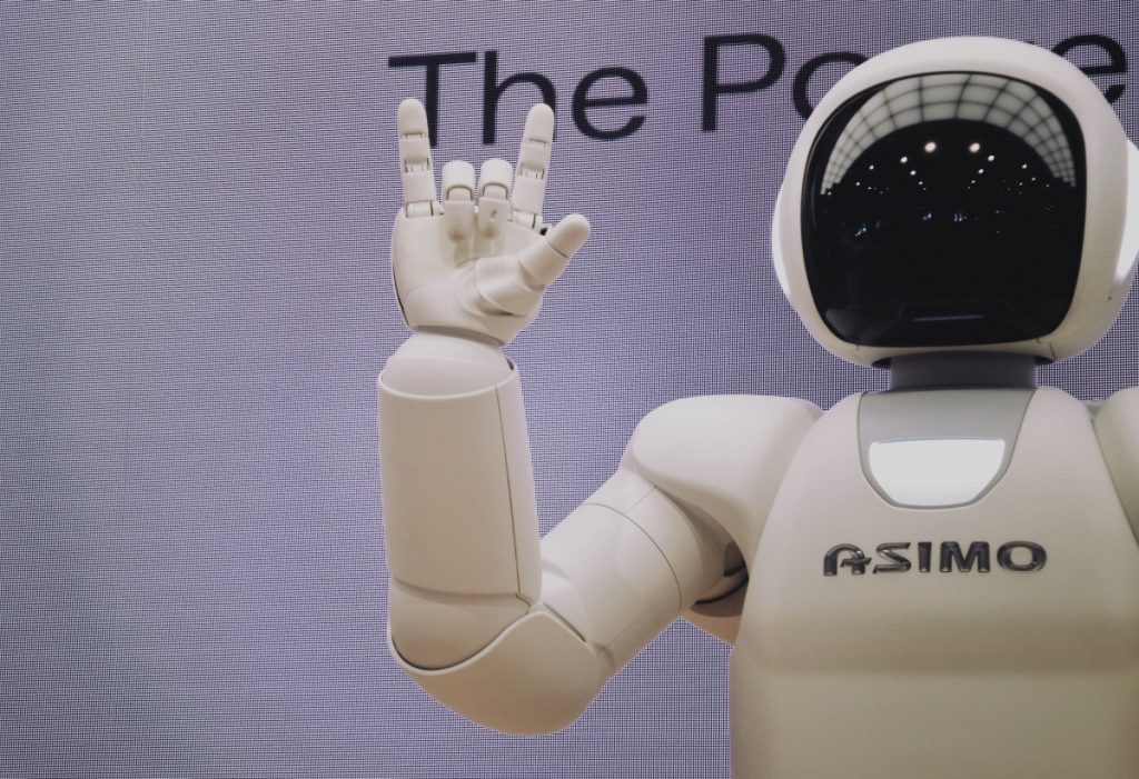 SEO trends 2022 - An image of ASIMO to illustrate artificial intelligence.
