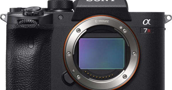 Sony Alpha a7R IV Mirrorless Digital Camera (Body Only) CameraLK