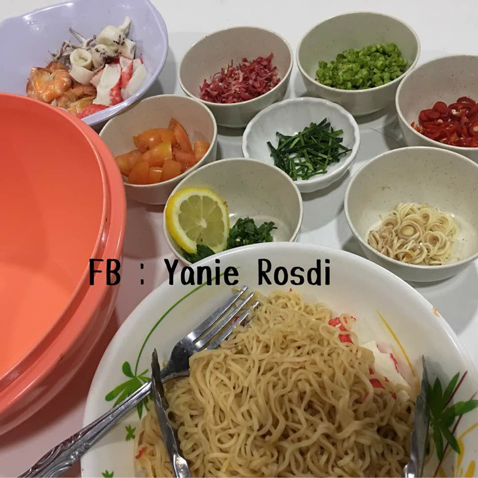 Resepi Kerabu Maggi Ala Thai Yang 'Kaw-kaw', Siap Sepantas 